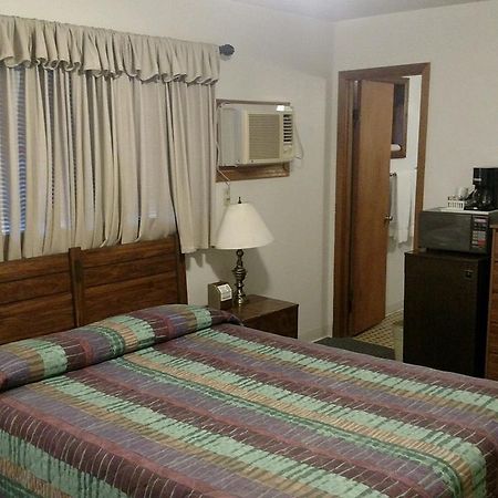 Out West Motel Milton-Freewater Екстериор снимка