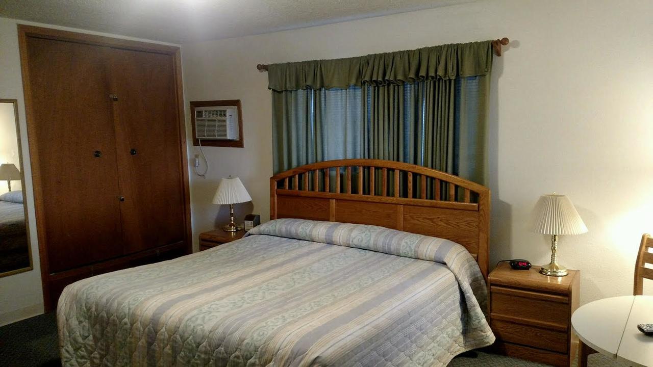 Out West Motel Milton-Freewater Екстериор снимка